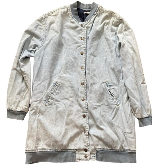 Gray Utility Jacket with Classic Style - Picture 2 of 6